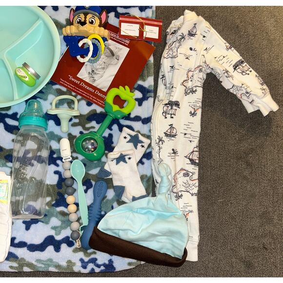 Aston Drake Reborn Sleeping Baby Boy "Sweet Dreams Danny" + LOTS of Accessories - Picture 8 of 10